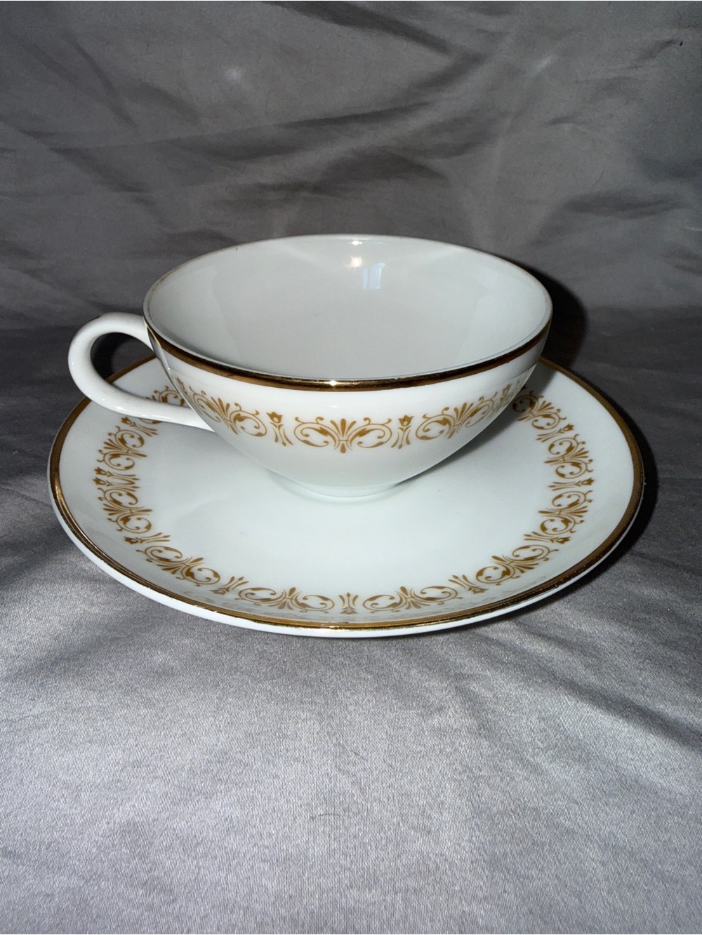 Sheffield Imperial Gold Fine China Tea Cup & Saucer Set, White/Gold Japan